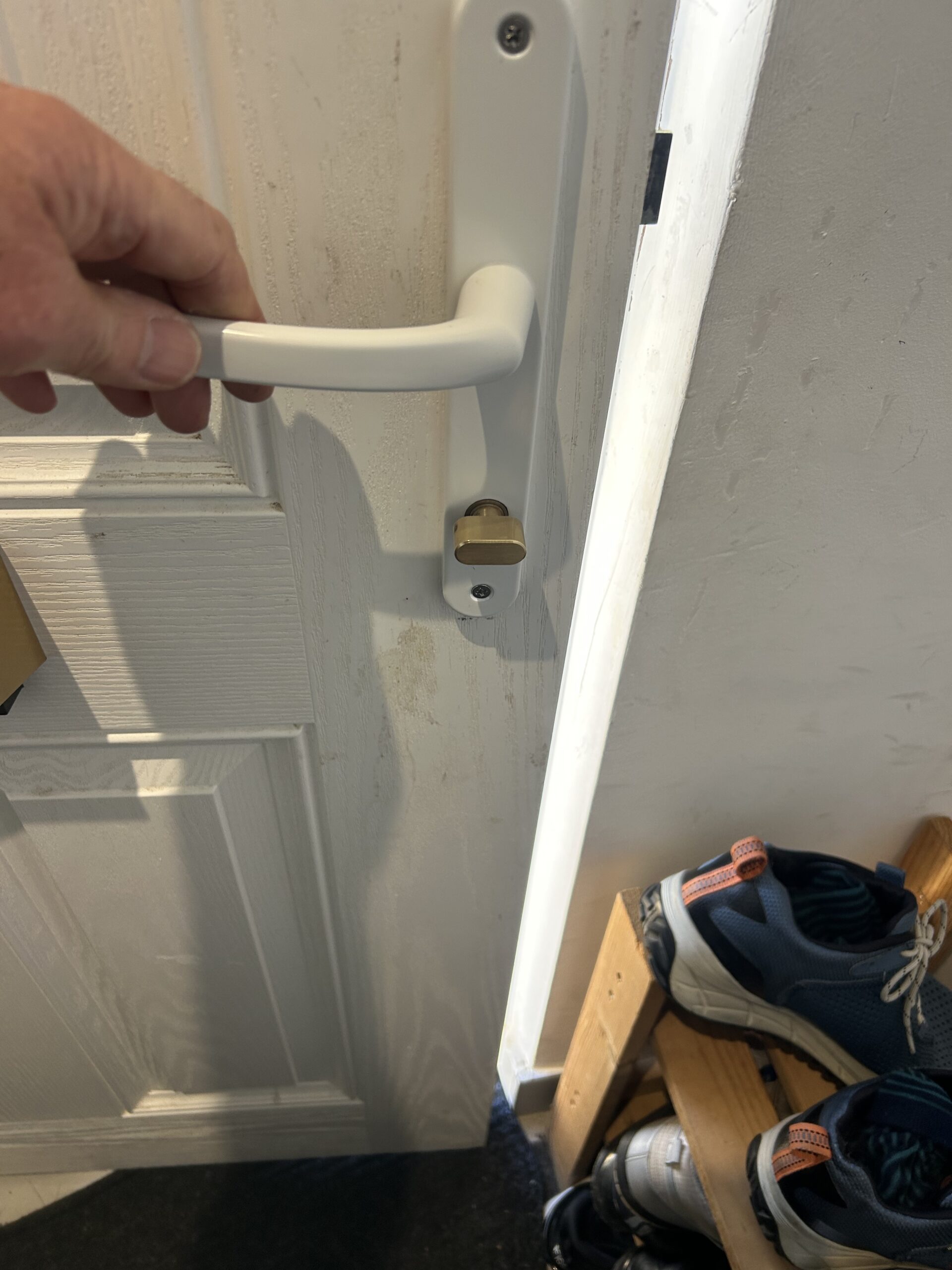 R wells Local Locksmith Uxbridge R wells Local Locksmith Uxbridge